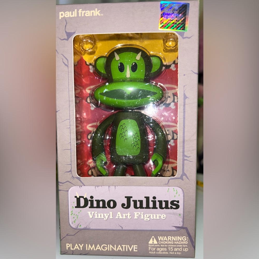 Dino Julius Vinyl Figure